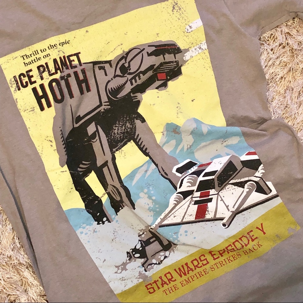 Disneyland Star Wars Episode V T-shirt - Picture 3 of 4